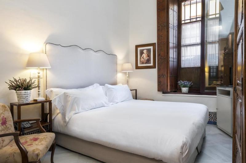 Amadeus Hotel