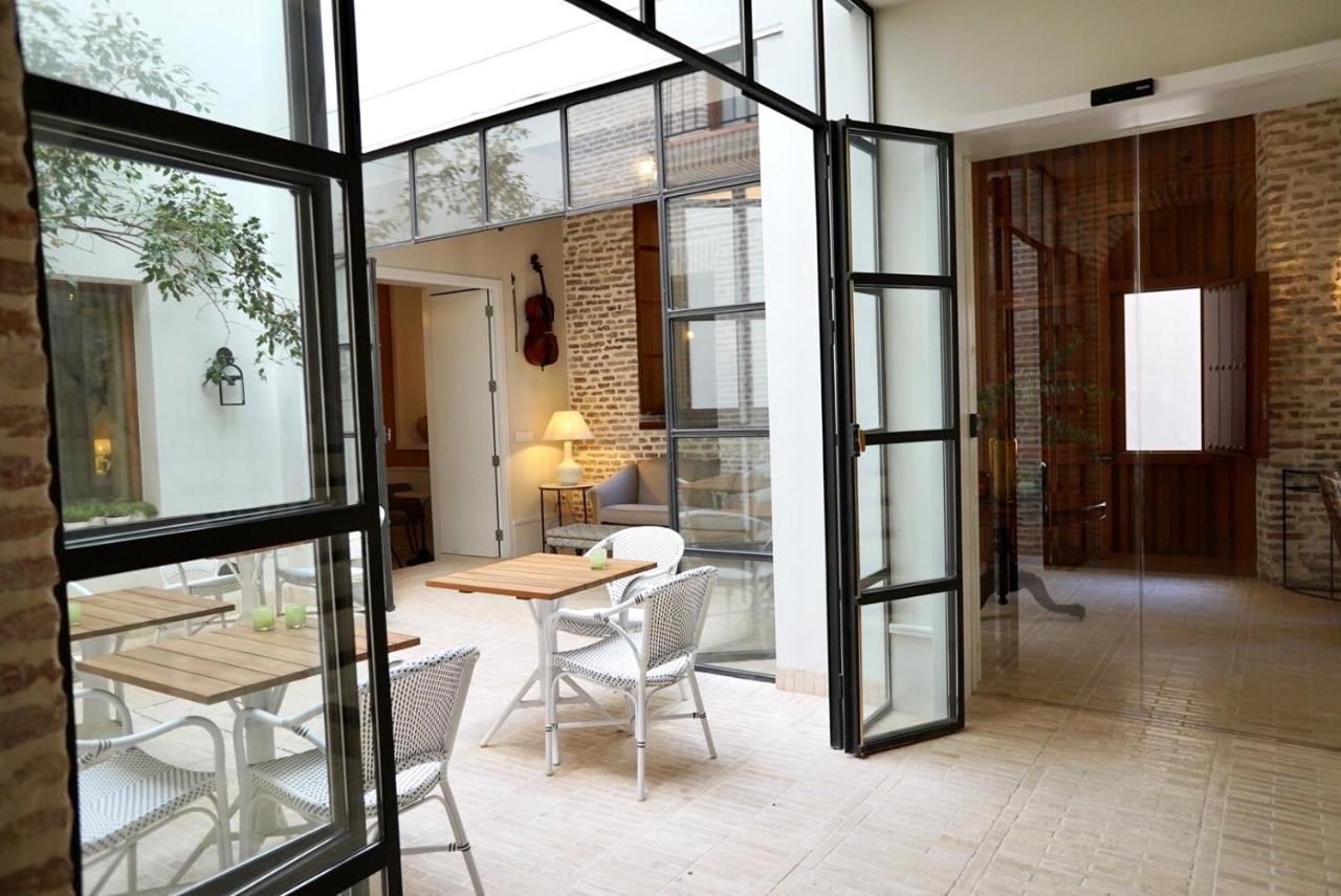 Amadeus Hotel 4*