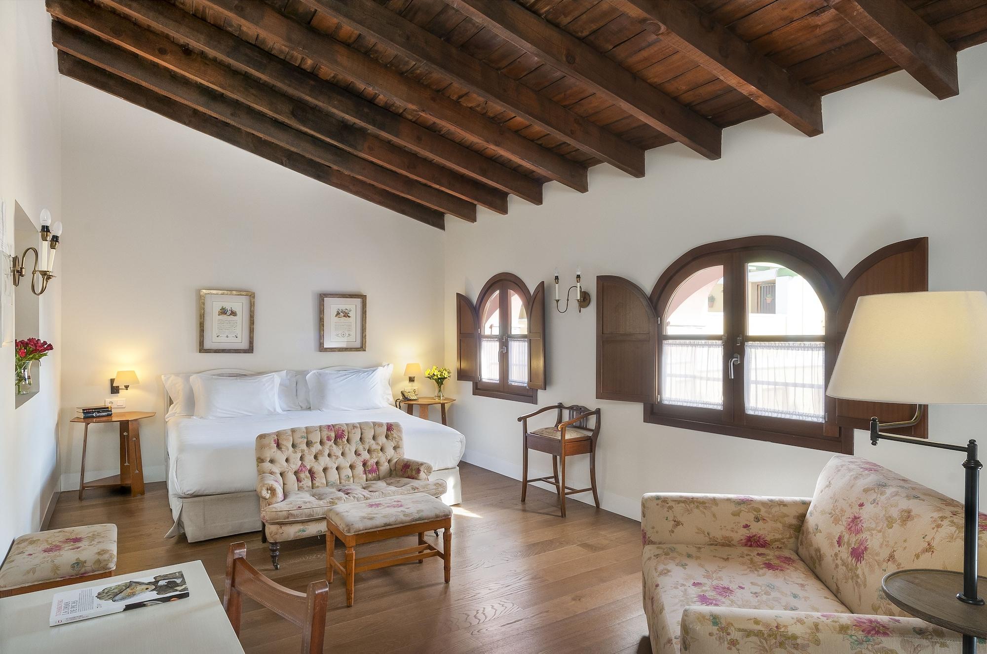Hotel Amadeus 4*