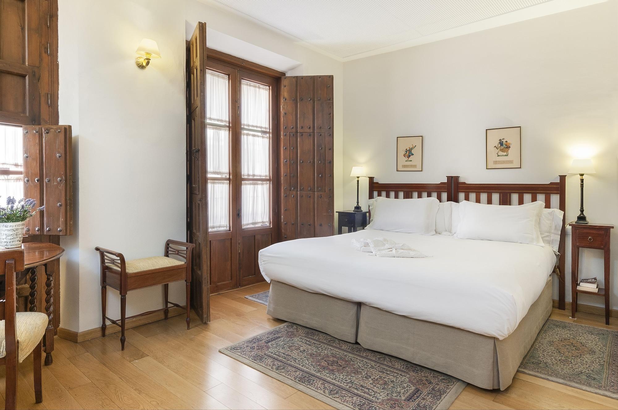 Hotel Amadeus 4*