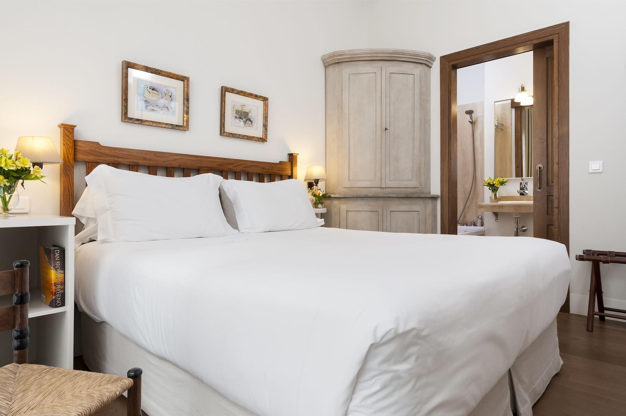 Amadeus Hotel 4*