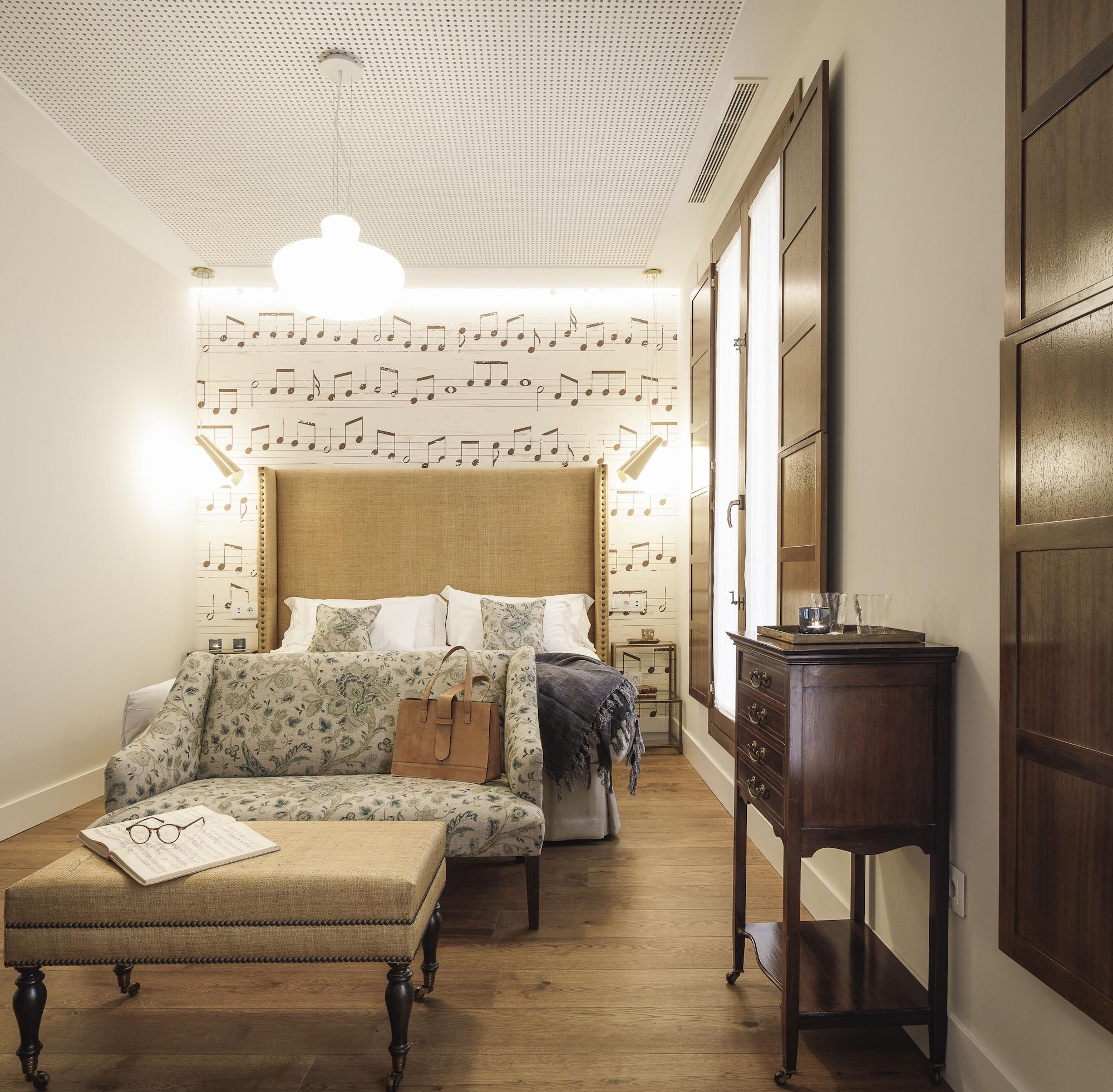 Amadeus Hotel