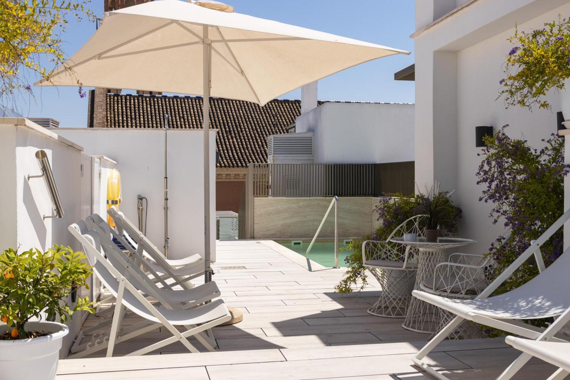 Amadeus Hotel