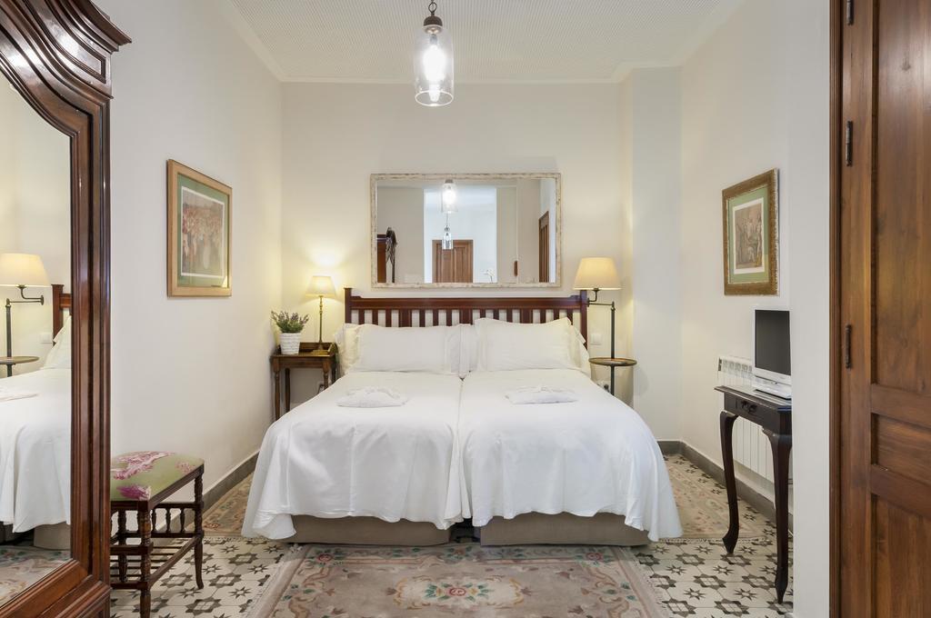 Amadeus 4* Sevilla